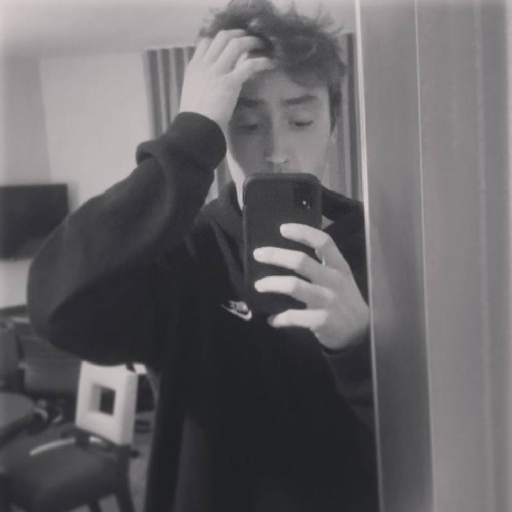 Meet your Posher, Aaron